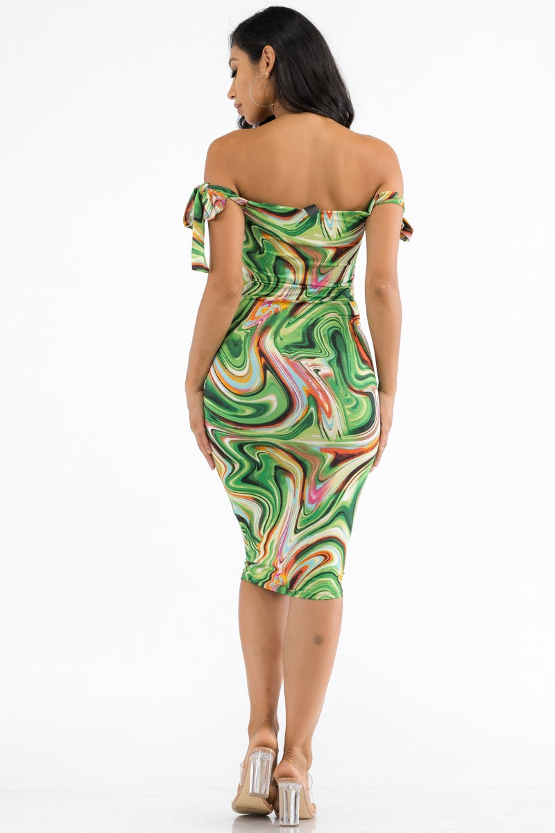HH705R-SWIRL - VESTIDO LAZADO CON HOMBRO DESCUENTO