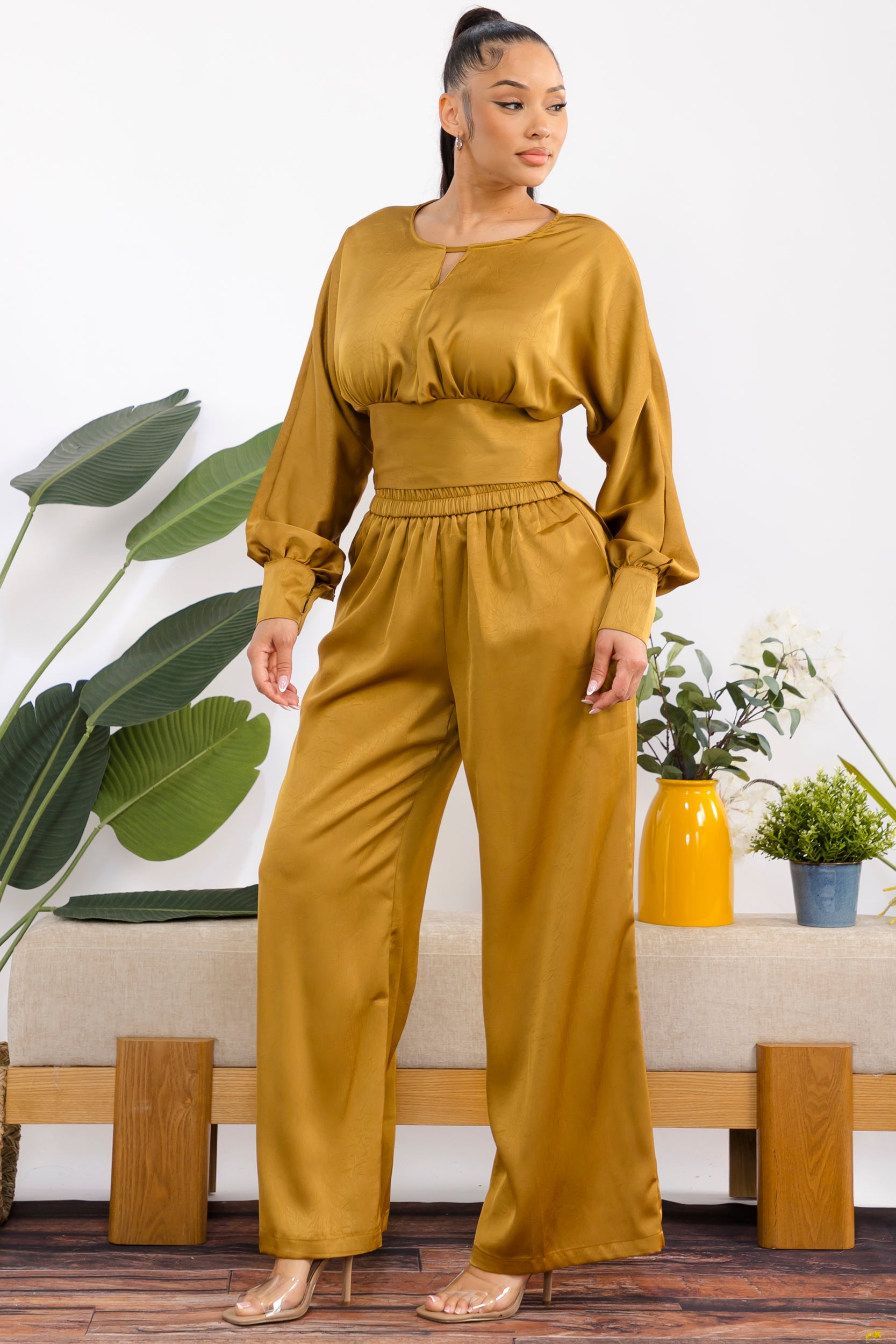 979 - Waist Detail Two-Piece Set