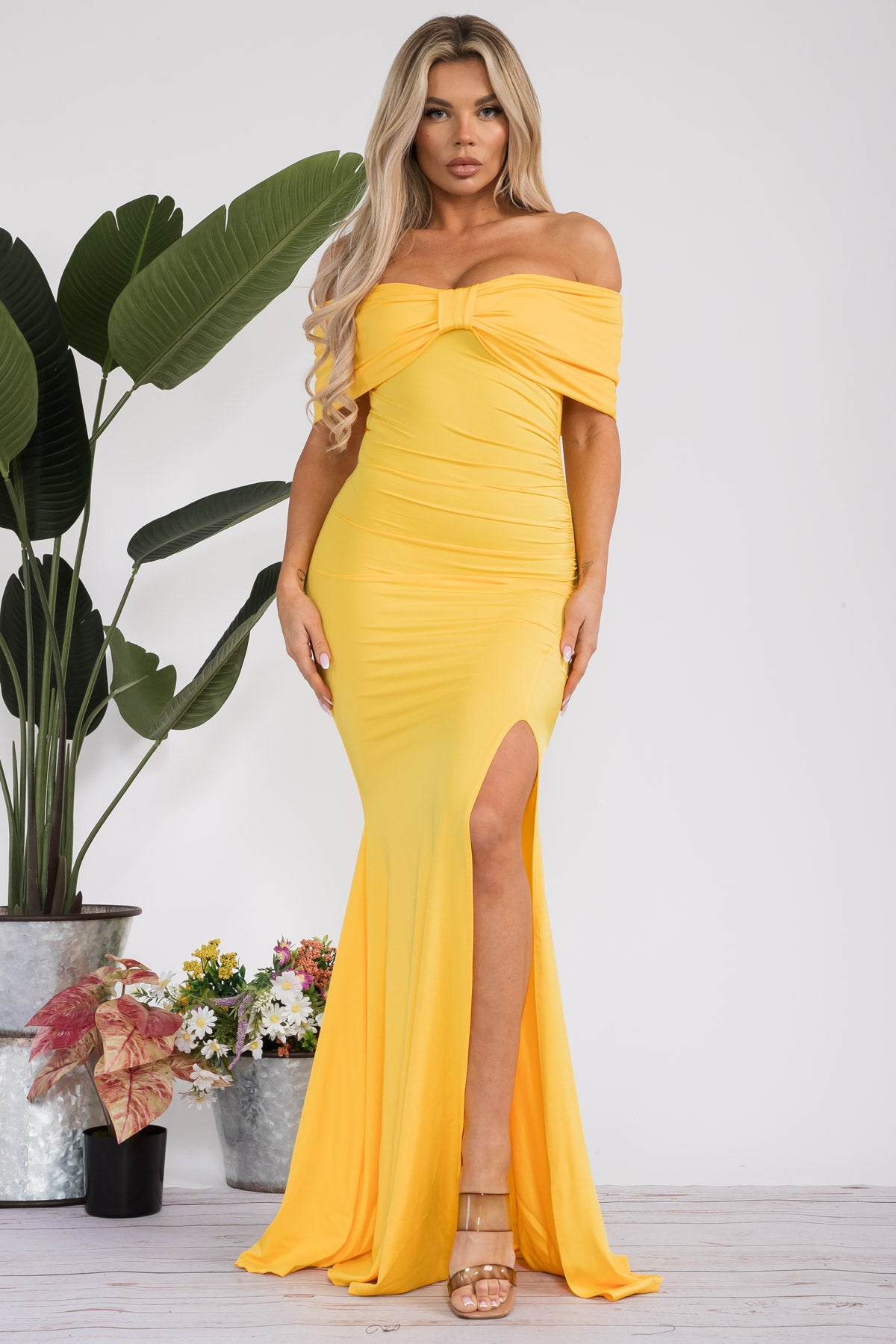 D8935 - OFF SHOULDER MAXI DRESS