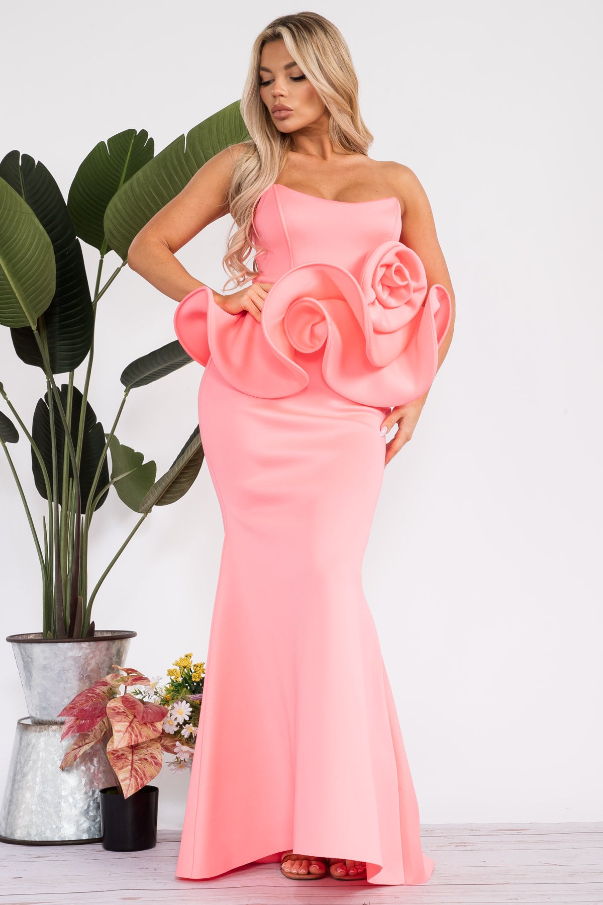 D7936 - FLOWER RUFFLE MERMAID DRESS