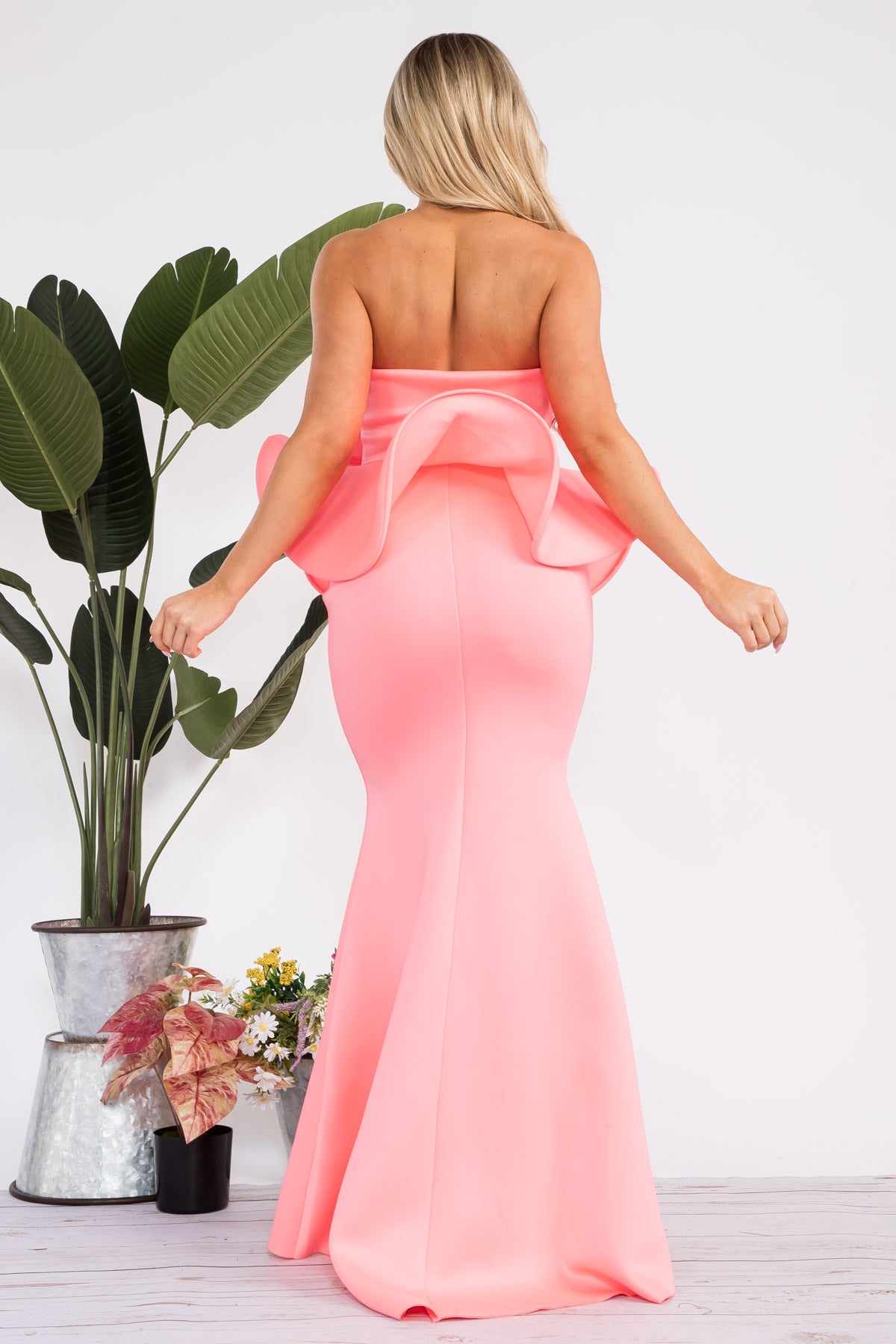 D7936 - FLOWER RUFFLE MERMAID DRESS