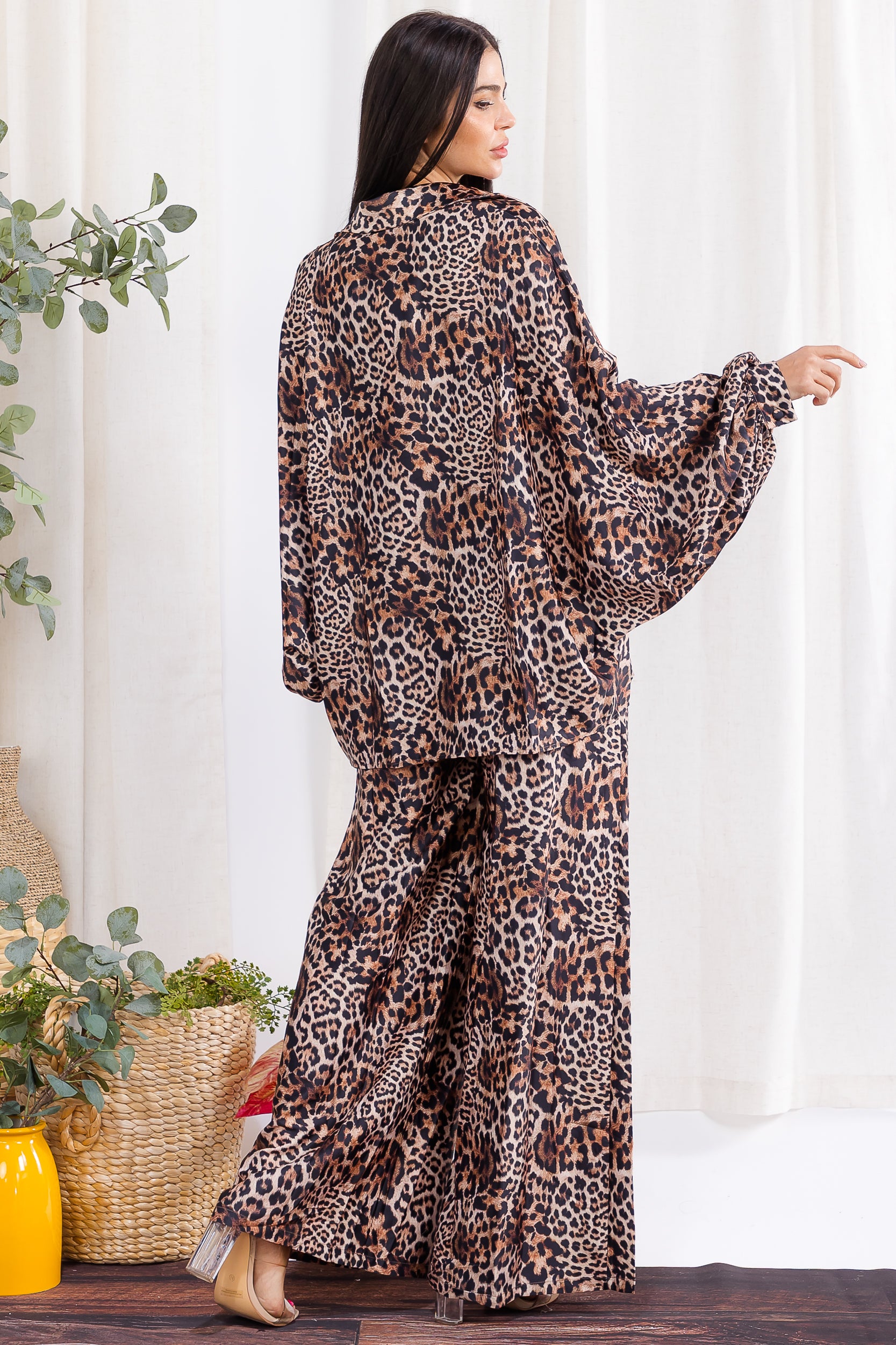 H002R-P3 Leopard Print Relaxed Shirt & Wide-Leg Pants Set