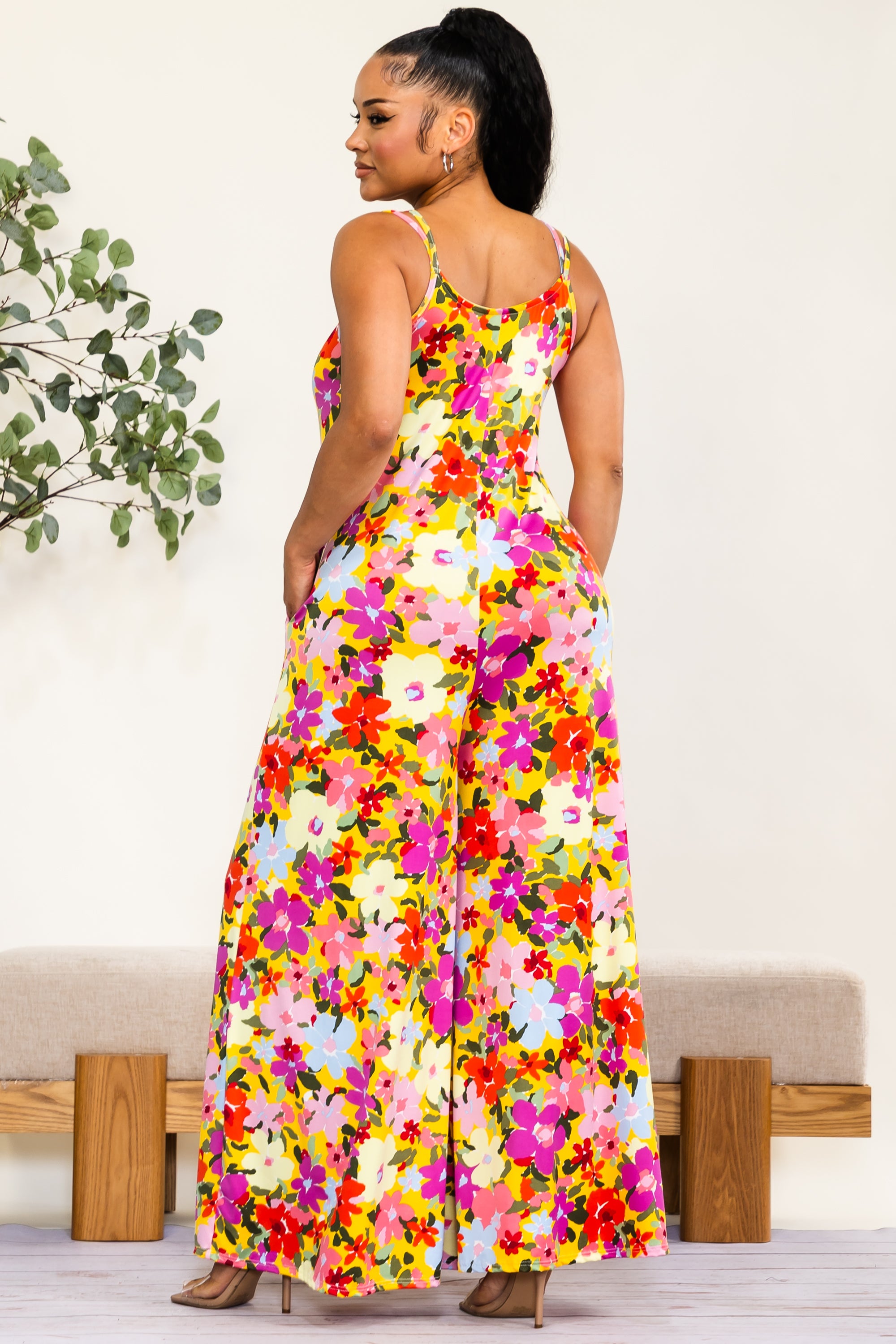 HH697R-P-FL - Mono Enterizo Floral de Pierna Ancha