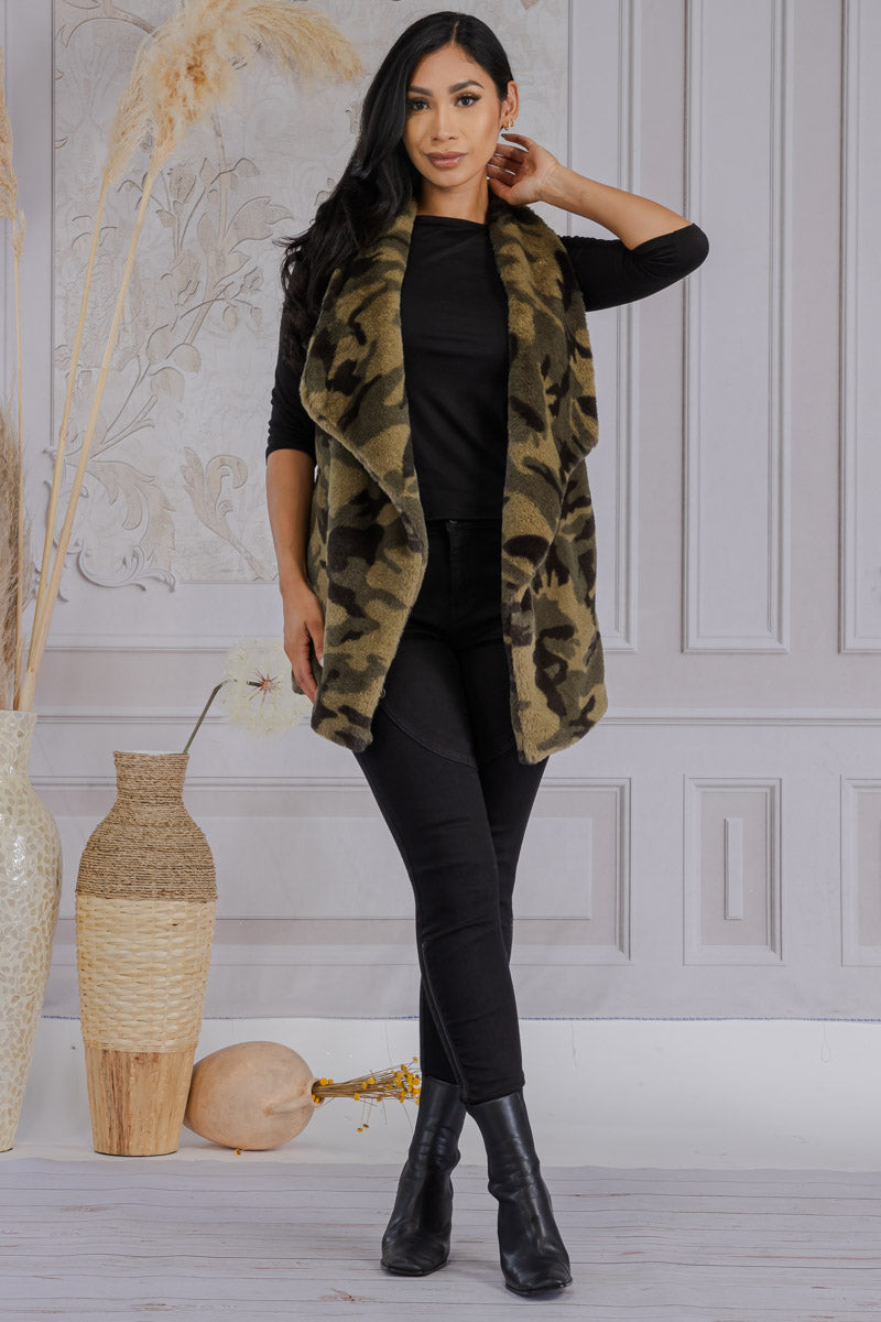 MS0135-1 - CAMO PRINT FUZZY VEST