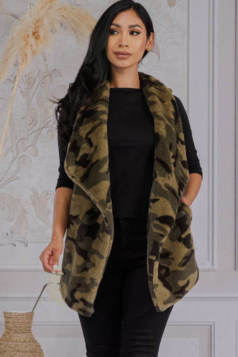 MS0135-1 - CAMO PRINT FUZZY VEST