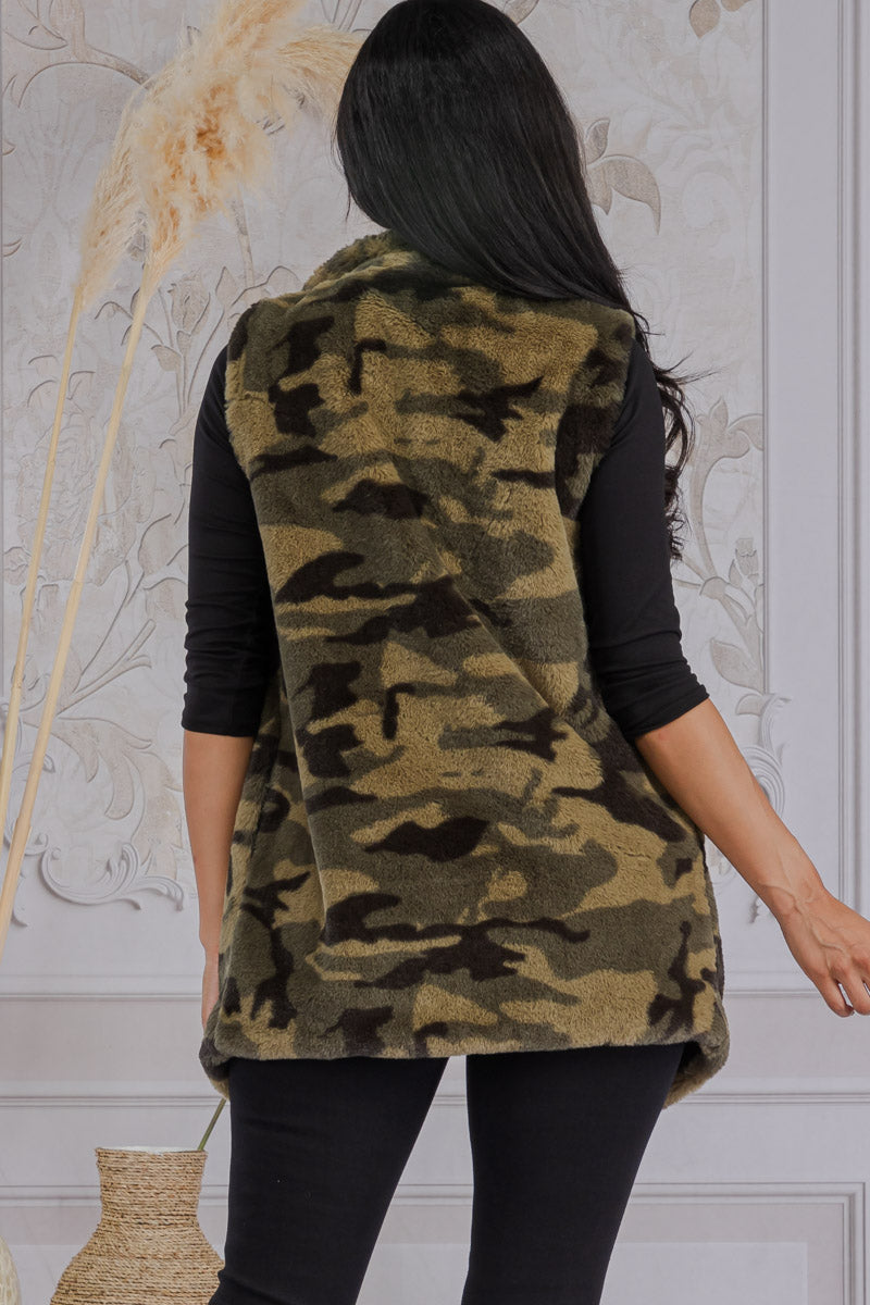 MS0135-1 - CAMO PRINT FUZZY VEST