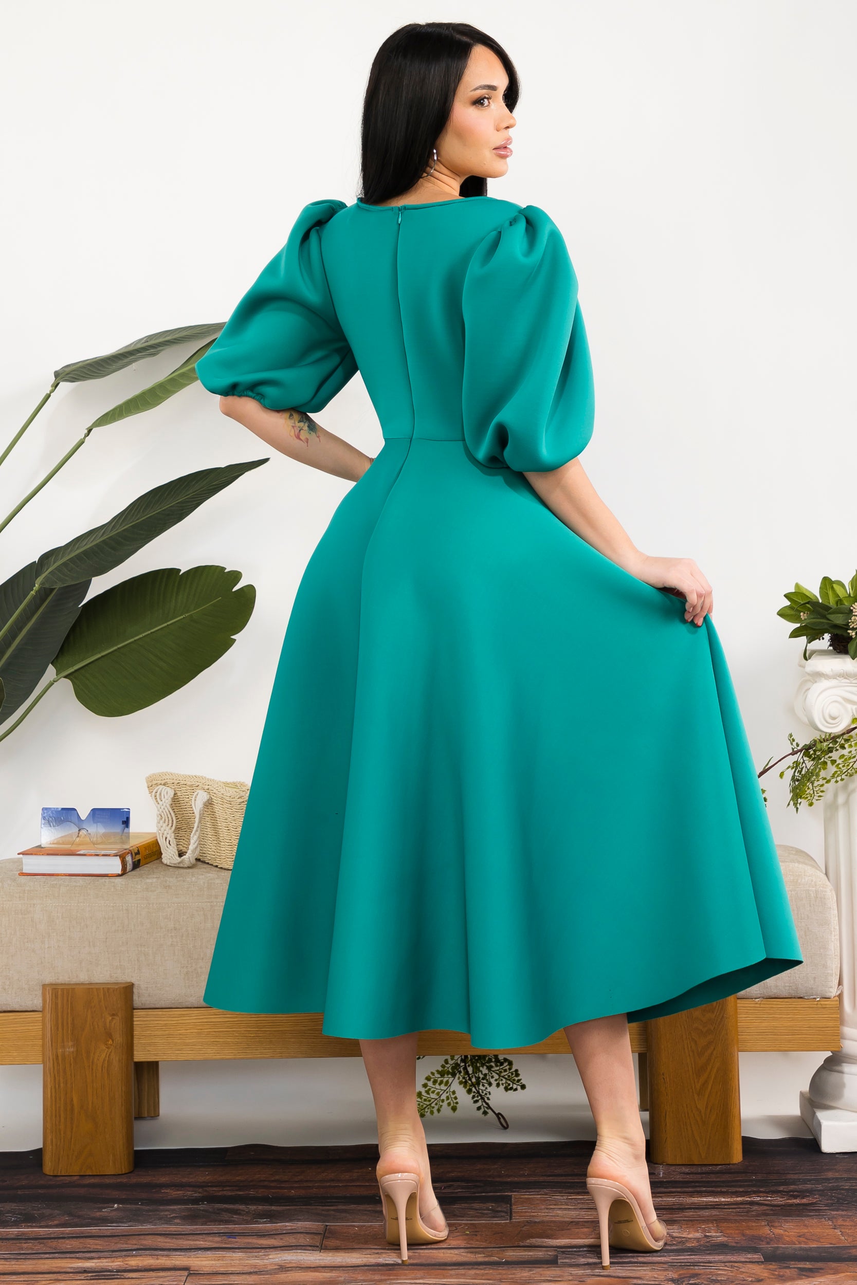 HH727X-S Plus Size Puff Sleeve Midi Dress