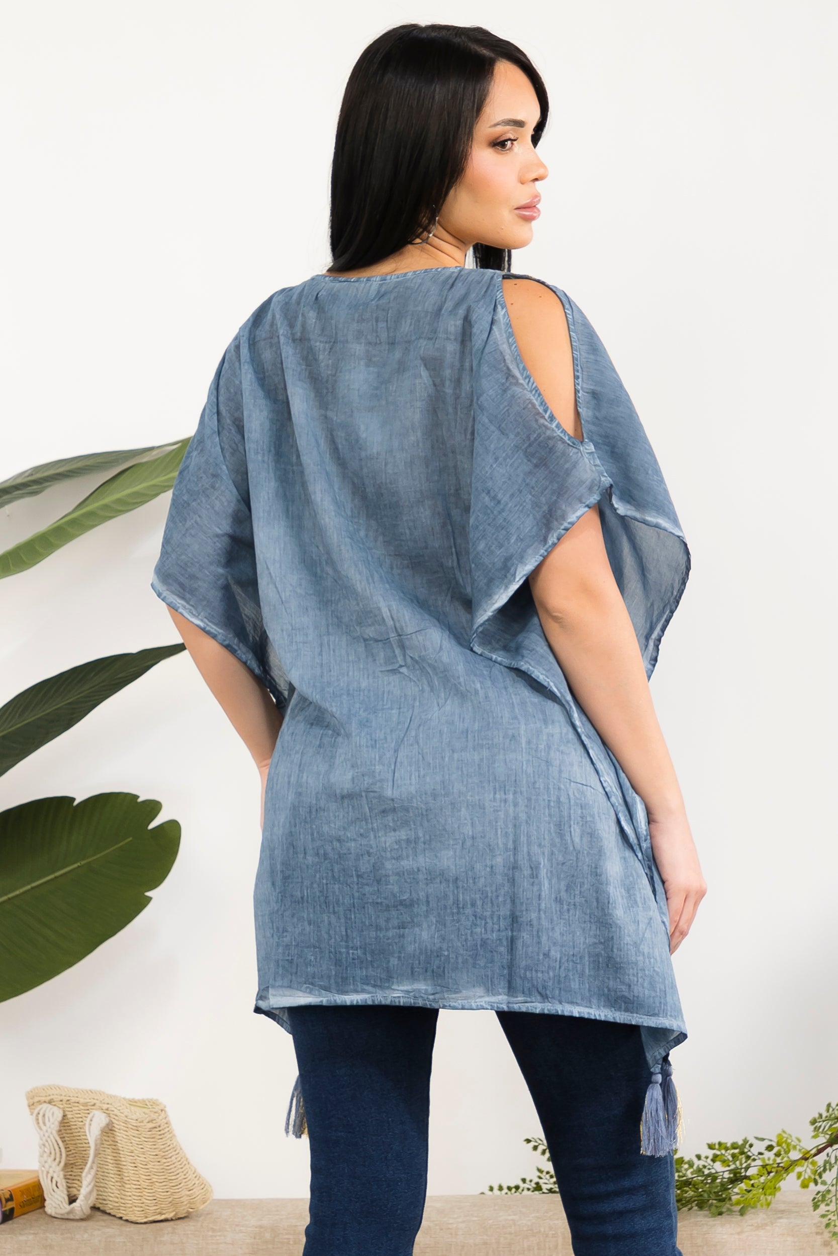 00133 Embroidered Boho Tunic Top