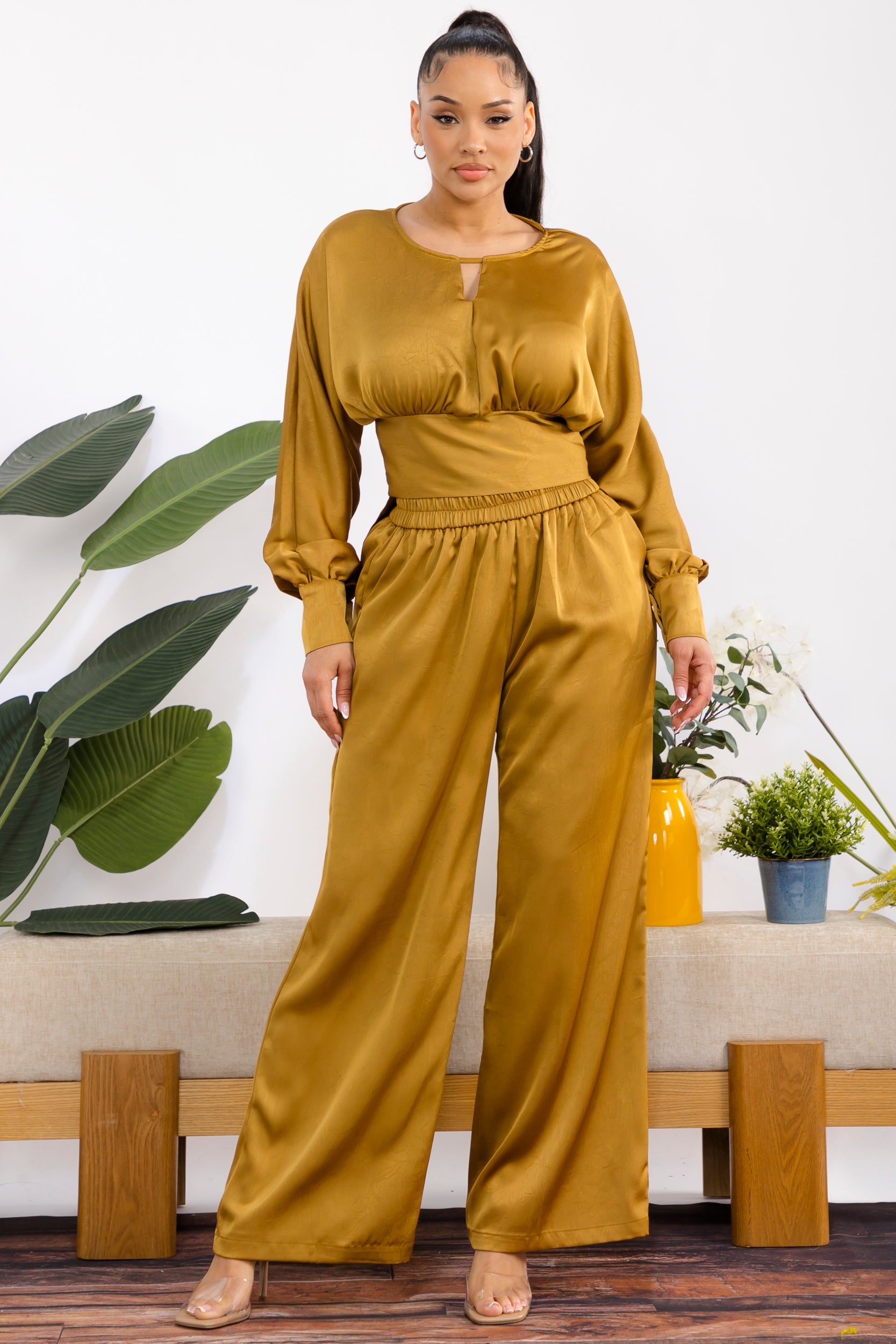 979 - Waist Detail Two-Piece Set