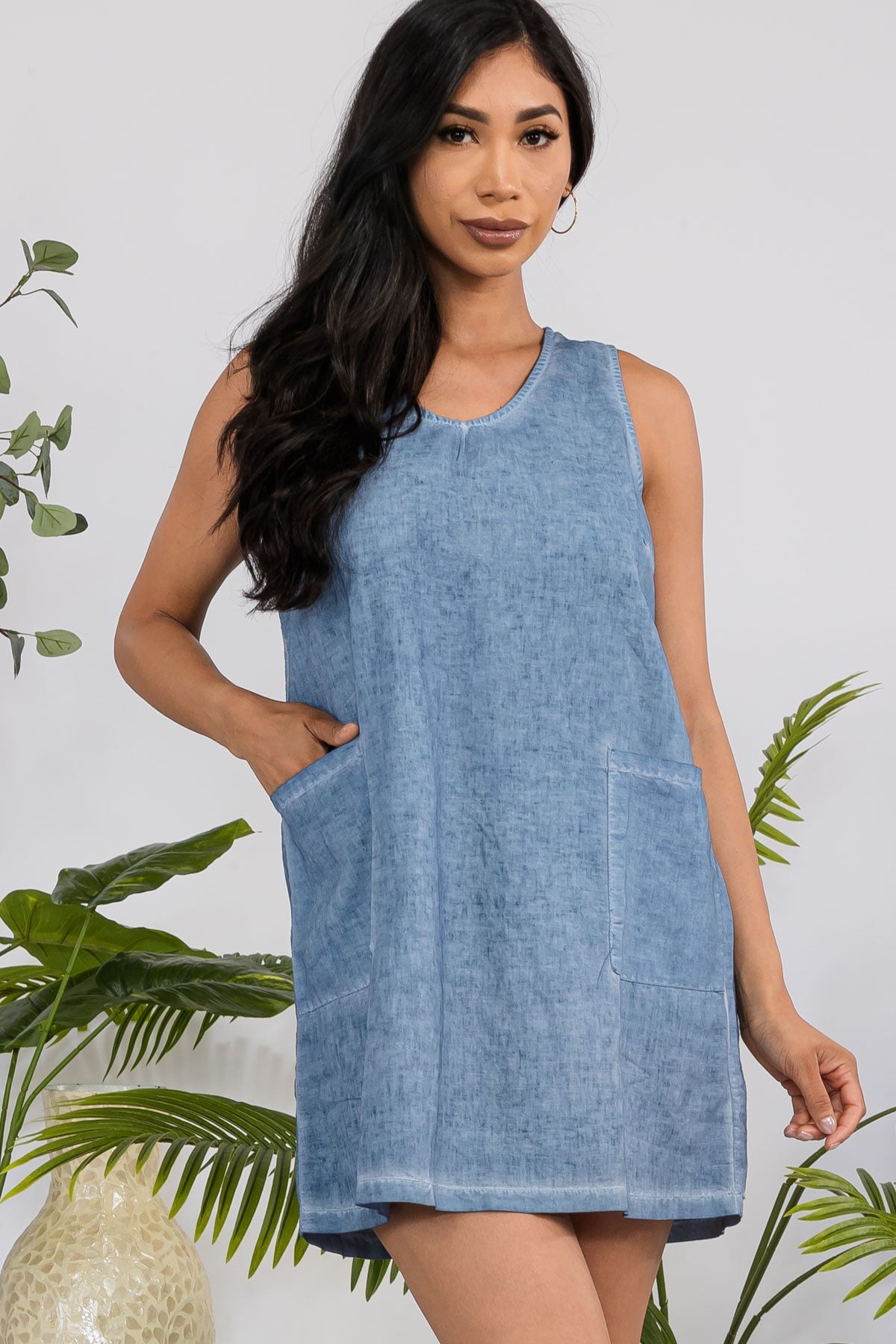 YX8097 - SLEEVELESS TANK DRESS