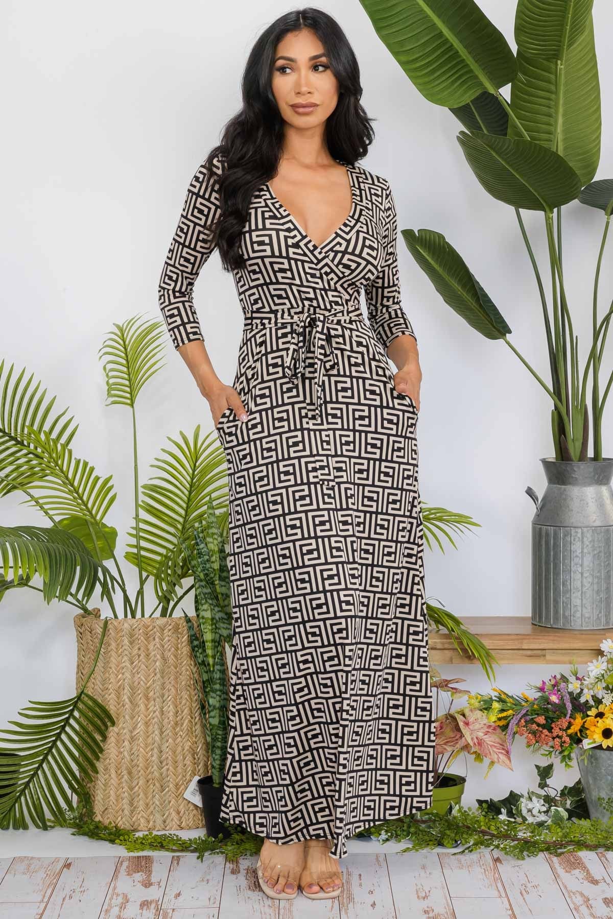 SAN149R-GEO - 3/4 SLEEVE MAXI DRESS