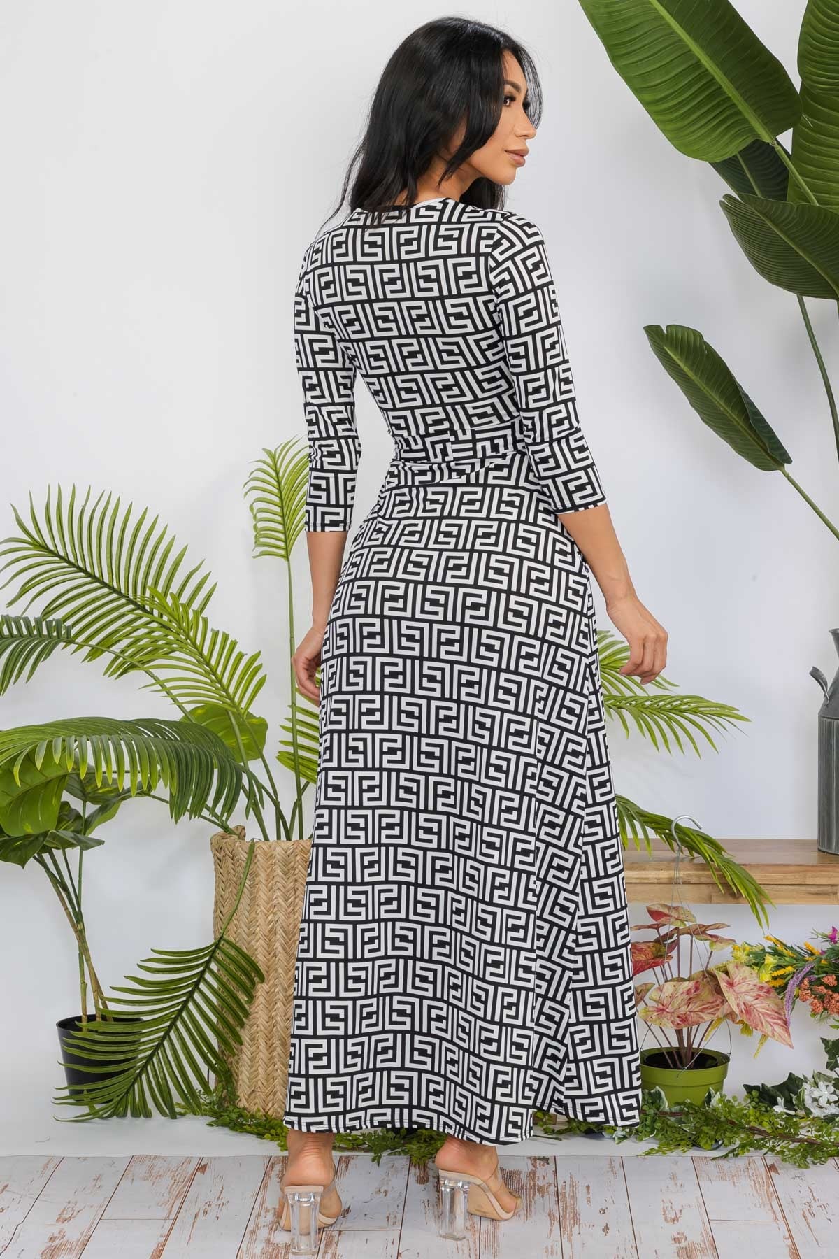 SAN149X-GEO - 3/4 SLEEVE MAXI DRESS