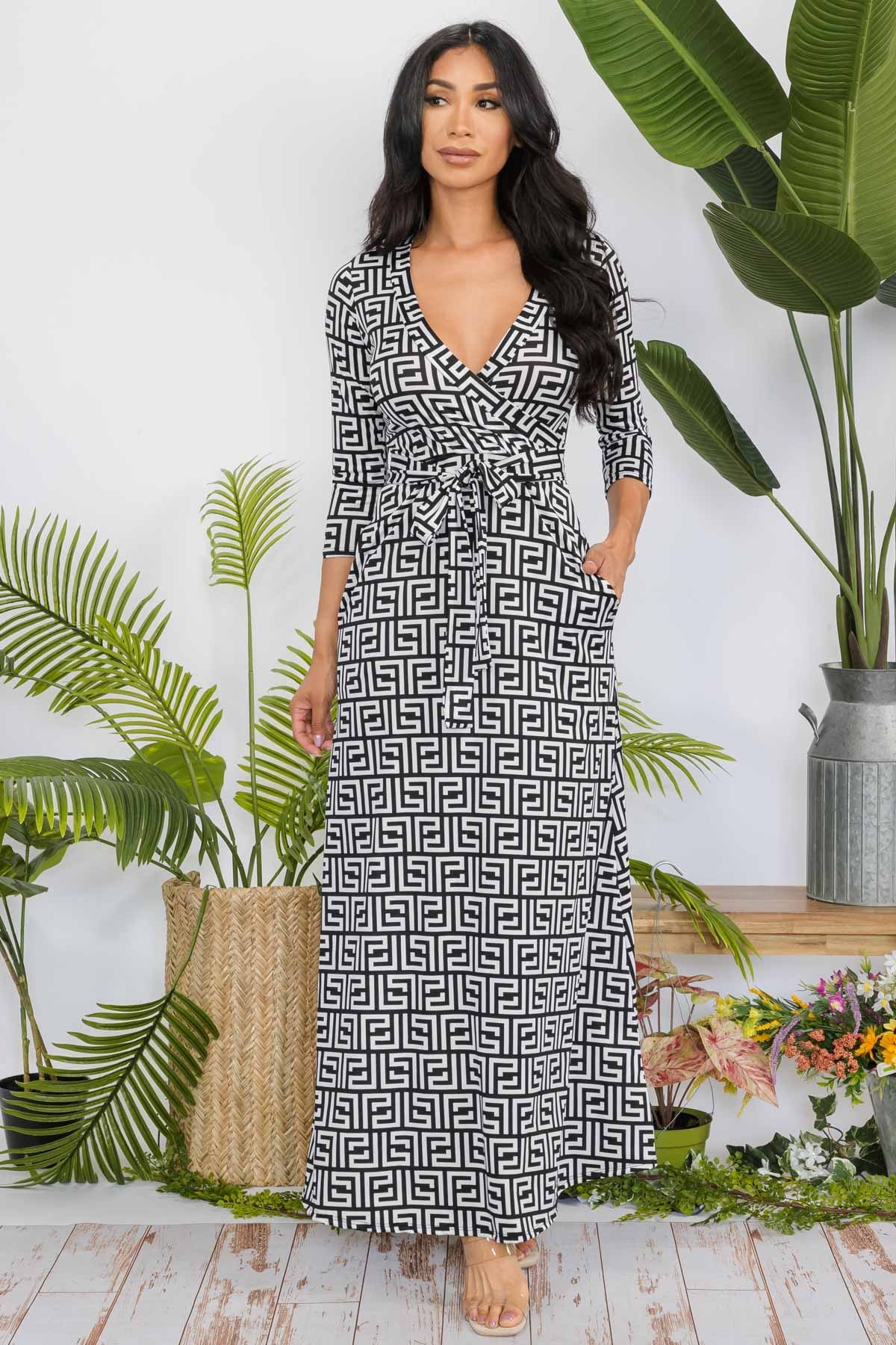 SAN149X-GEO - 3/4 SLEEVE MAXI DRESS