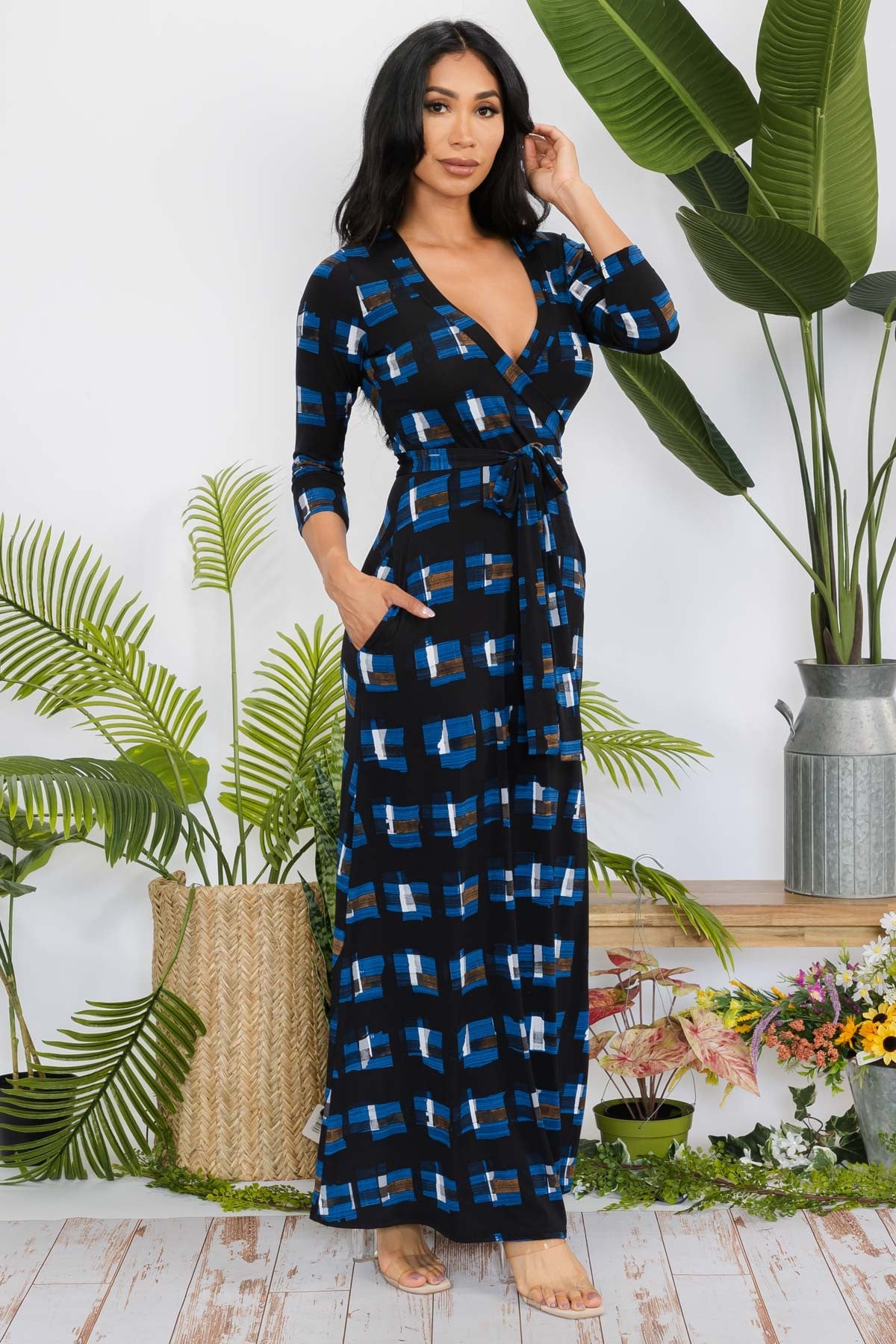 SAN149X-SQUARES - 3/4 SLEEVE MAXI DRESS