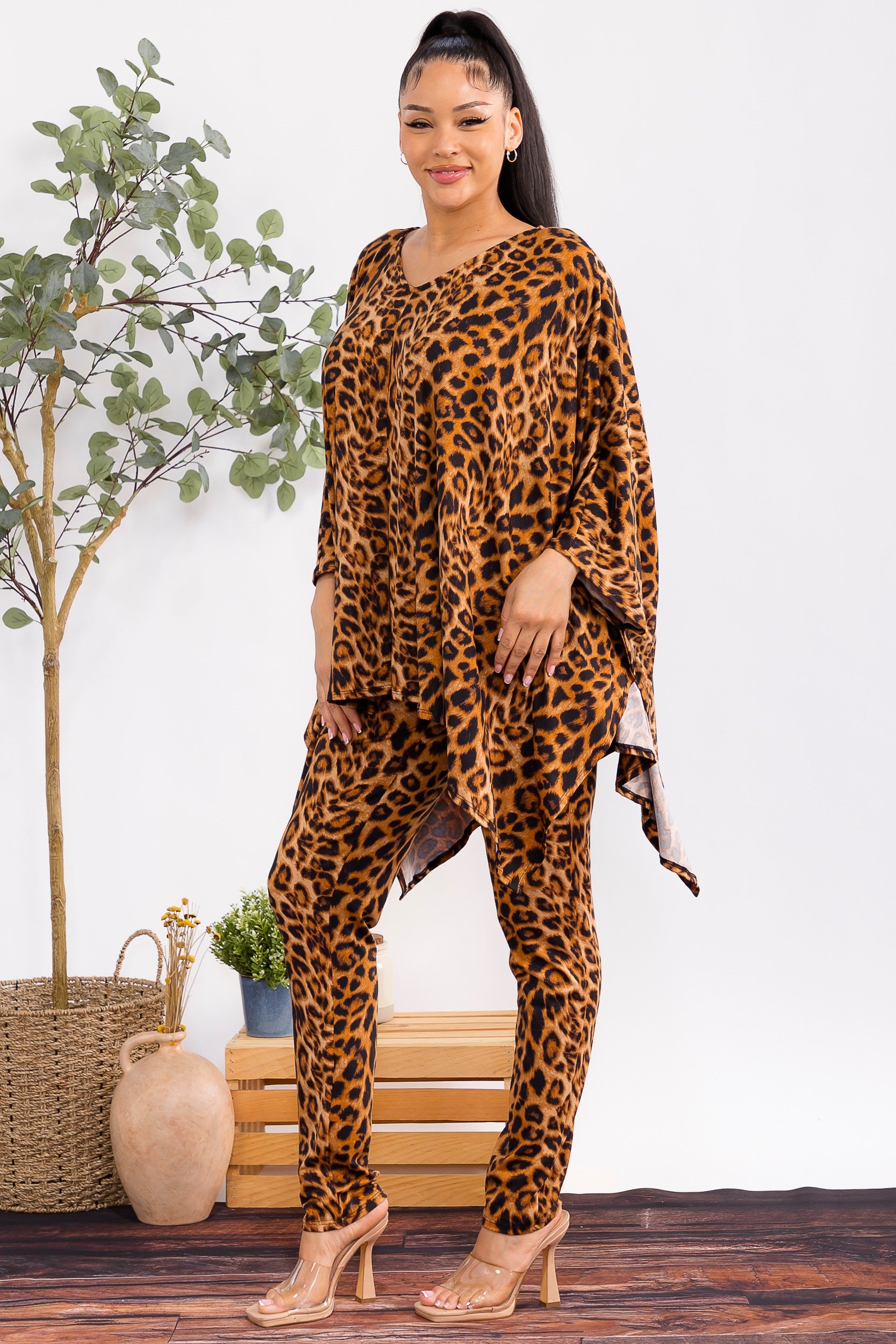 HH637R-P3 Relaxed Fit Printed Top & Leggings Set