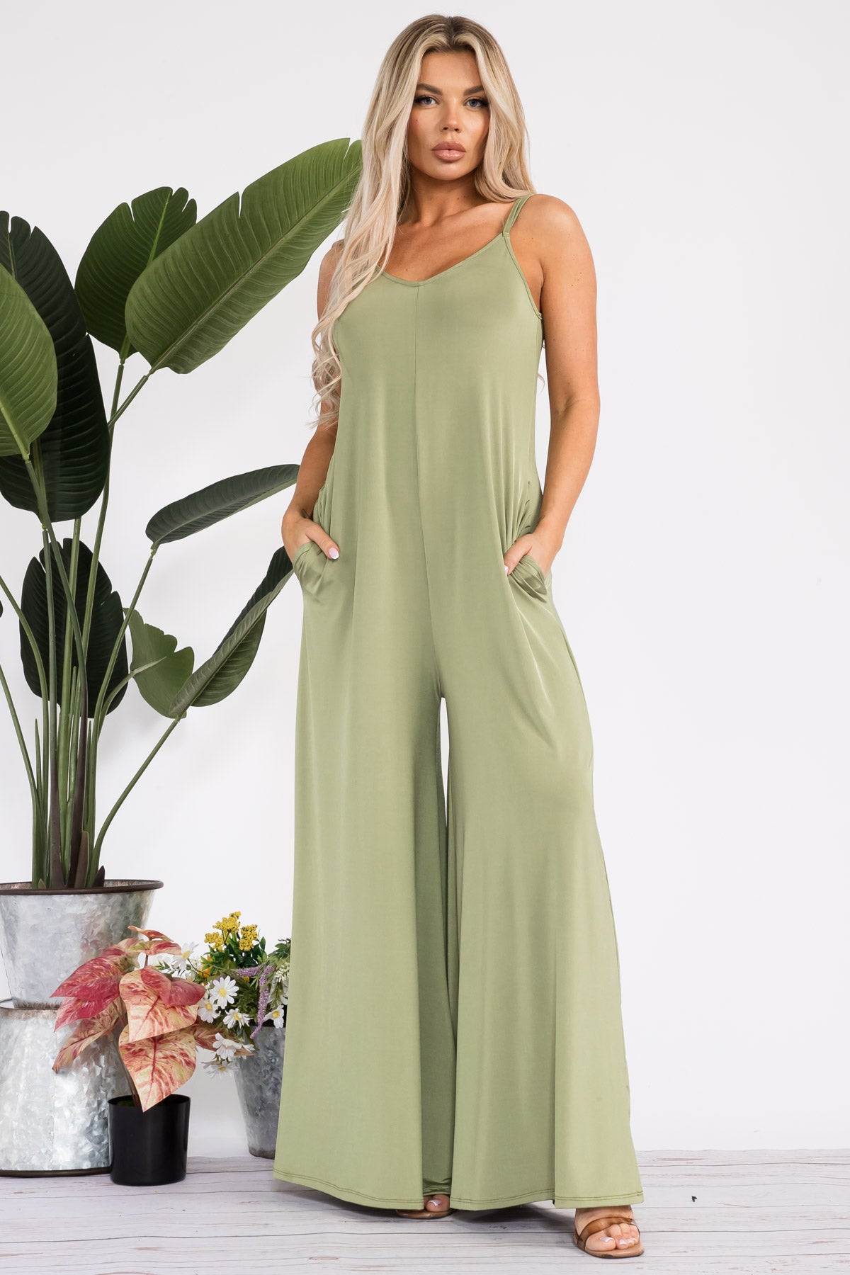 HH697R-S - SPAGHETTI STRAP WIDE LEG JUMPSUIT