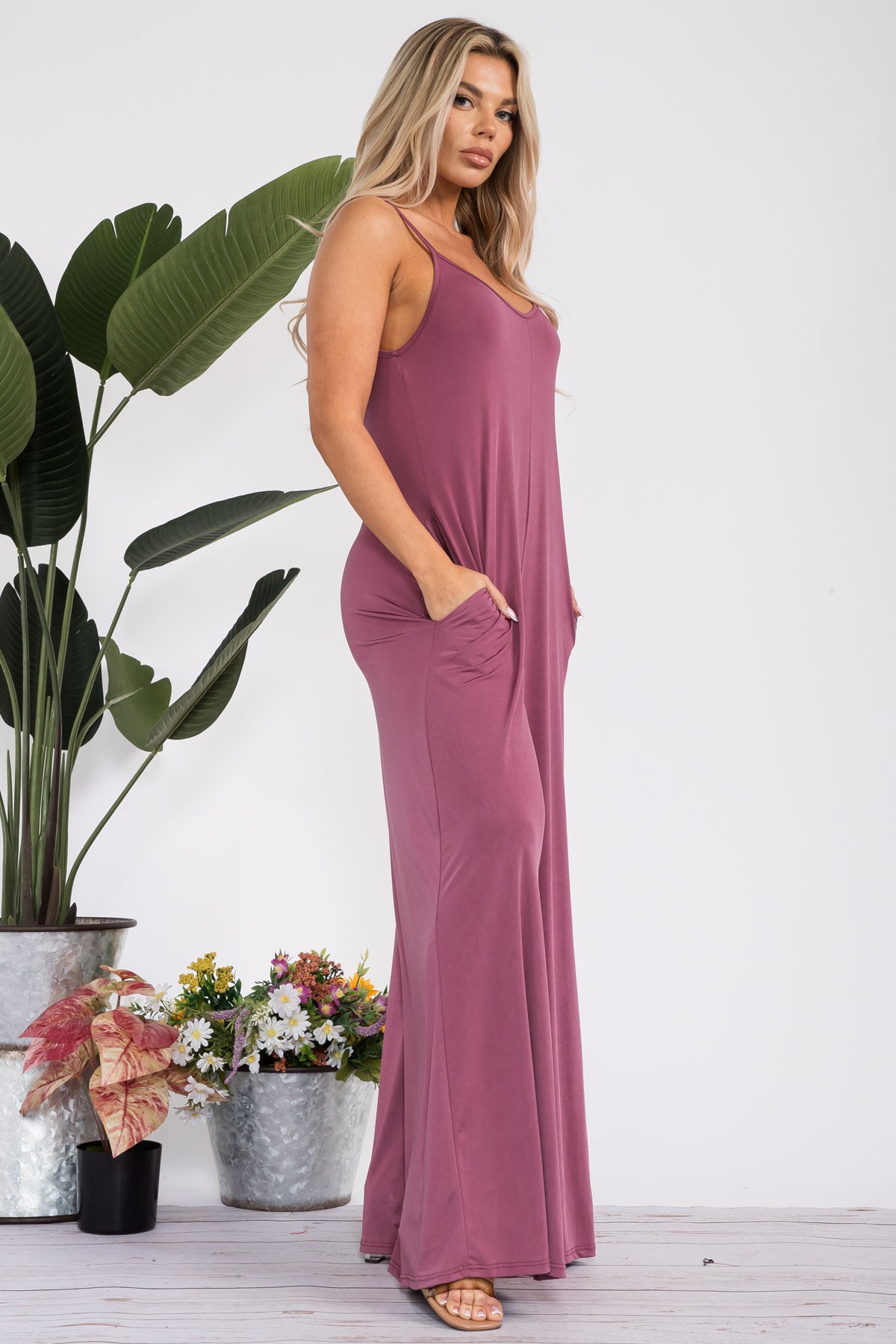 HH697R-S - SPAGHETTI STRAP WIDE LEG JUMPSUIT