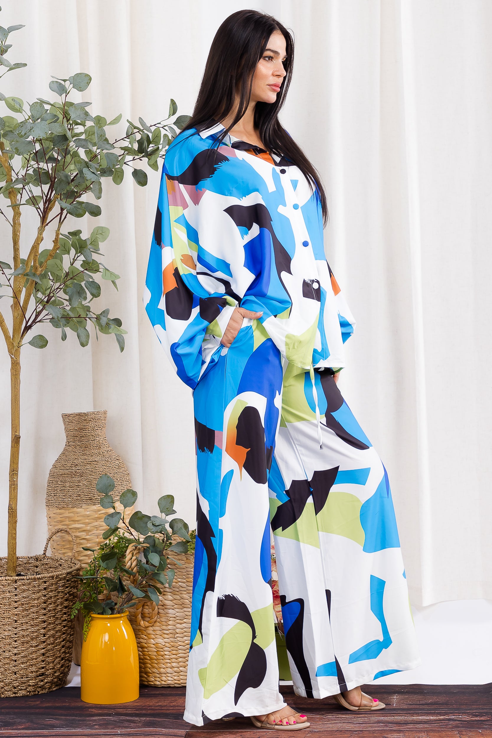 H002X-P1 Printed Oversized Shirt & Wide-Leg Pants Set