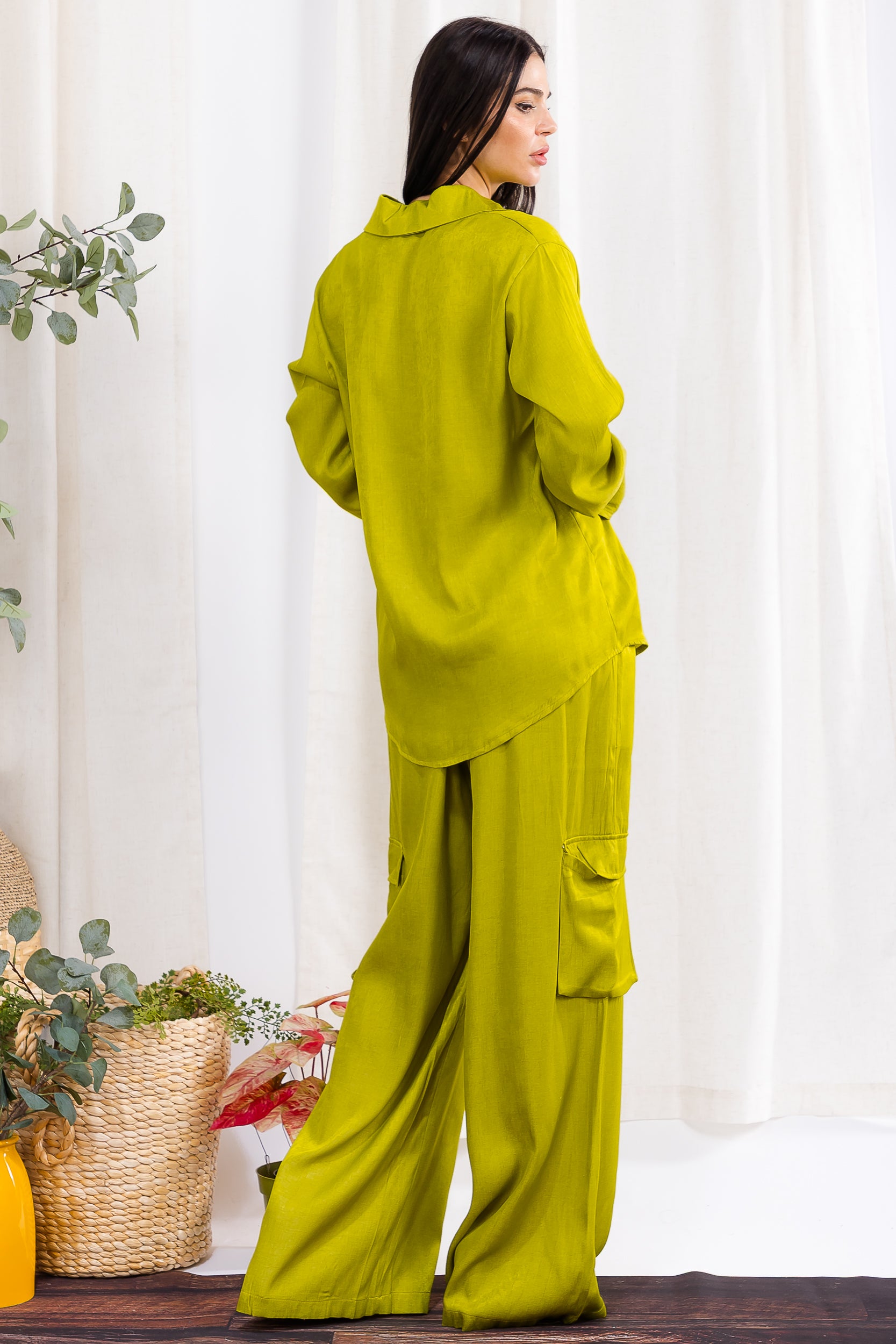 H001R-S Relaxed Cargo Shirt & Wide-Leg Pants Set
