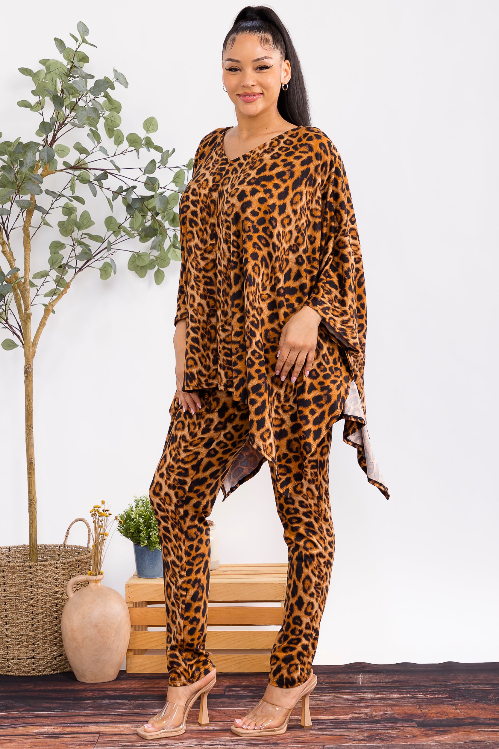 HH637R-P2 Relaxed Fit Printed Top & Leggings Set