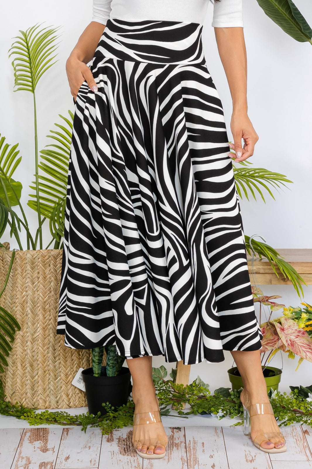 HH746P-Z Maxi Zebra Animal Print Skirt with Pockets