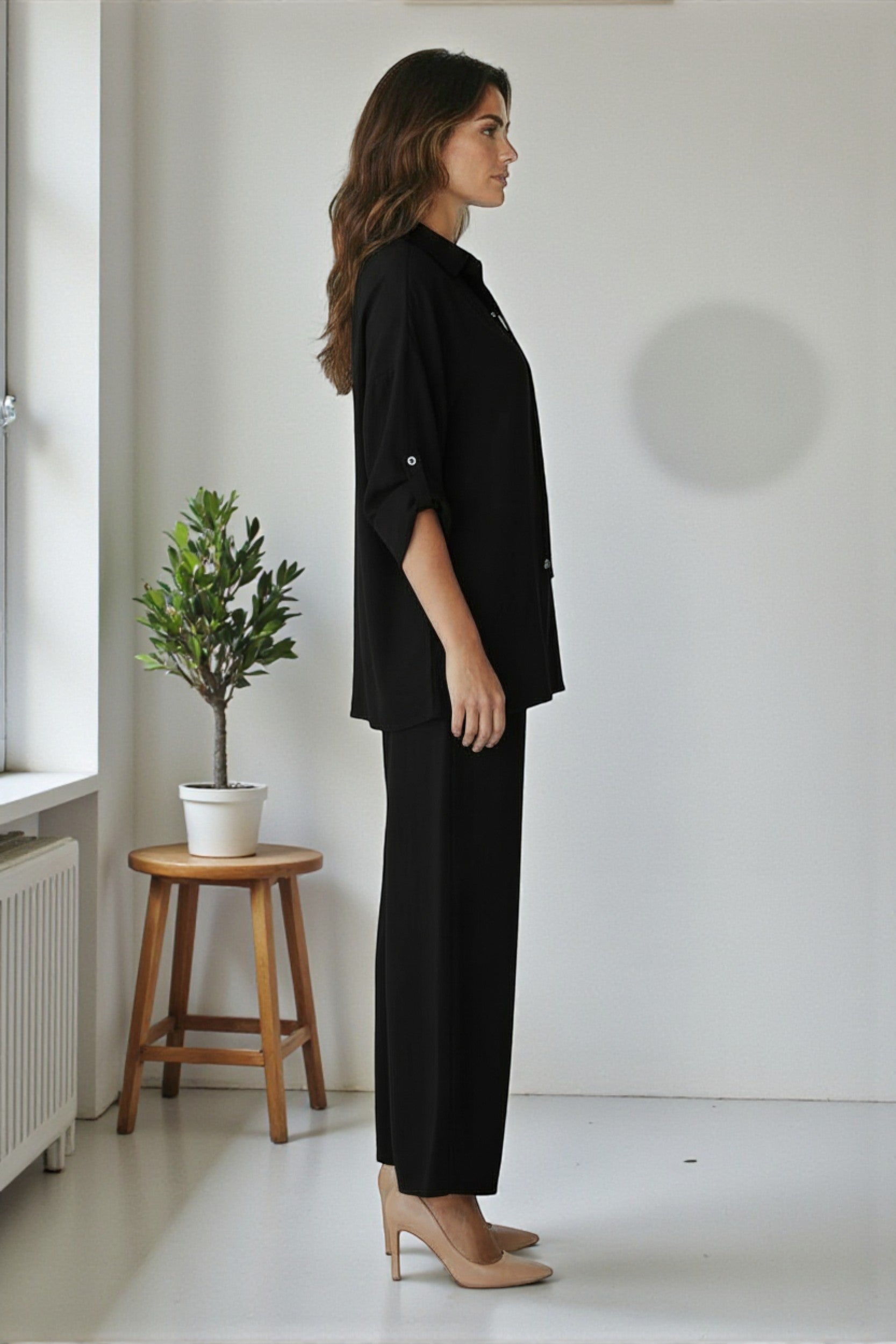 25613-X Plus Size Relaxed Blouse & Wide-Leg Pant Set