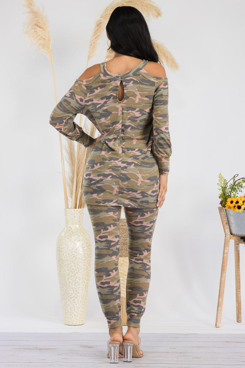 HH669R-CAMO - 2 PC TOP AND JOGGER SET