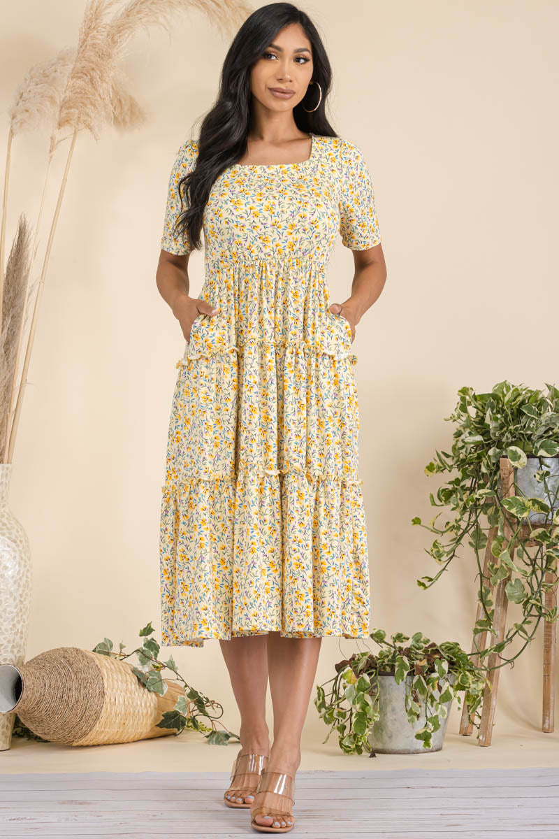 JR778X-DITSY - Short Sleeve  Three Tiered Dress