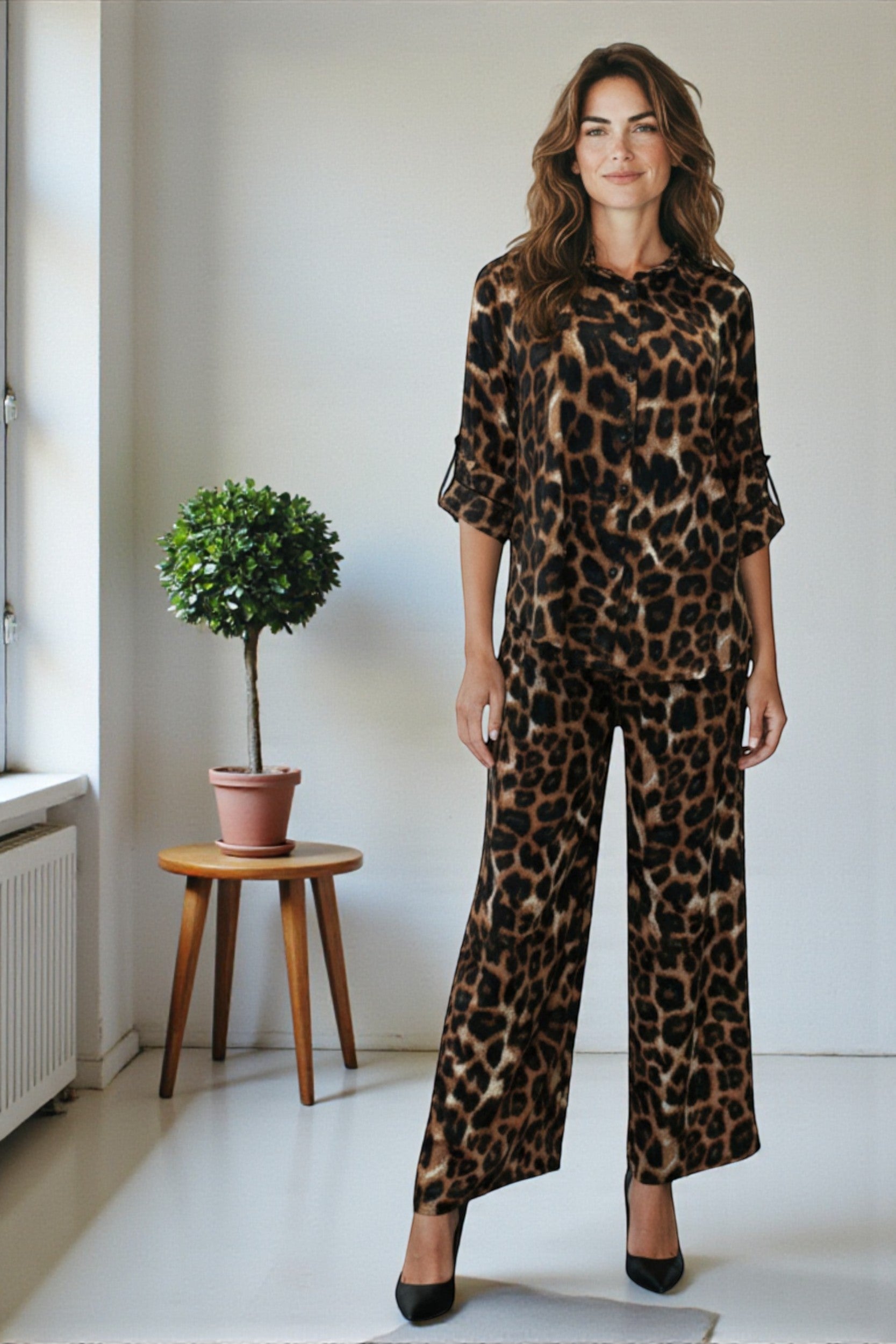 25106-P1-X Plus Size Animal Print Relaxed Two-Piece Set