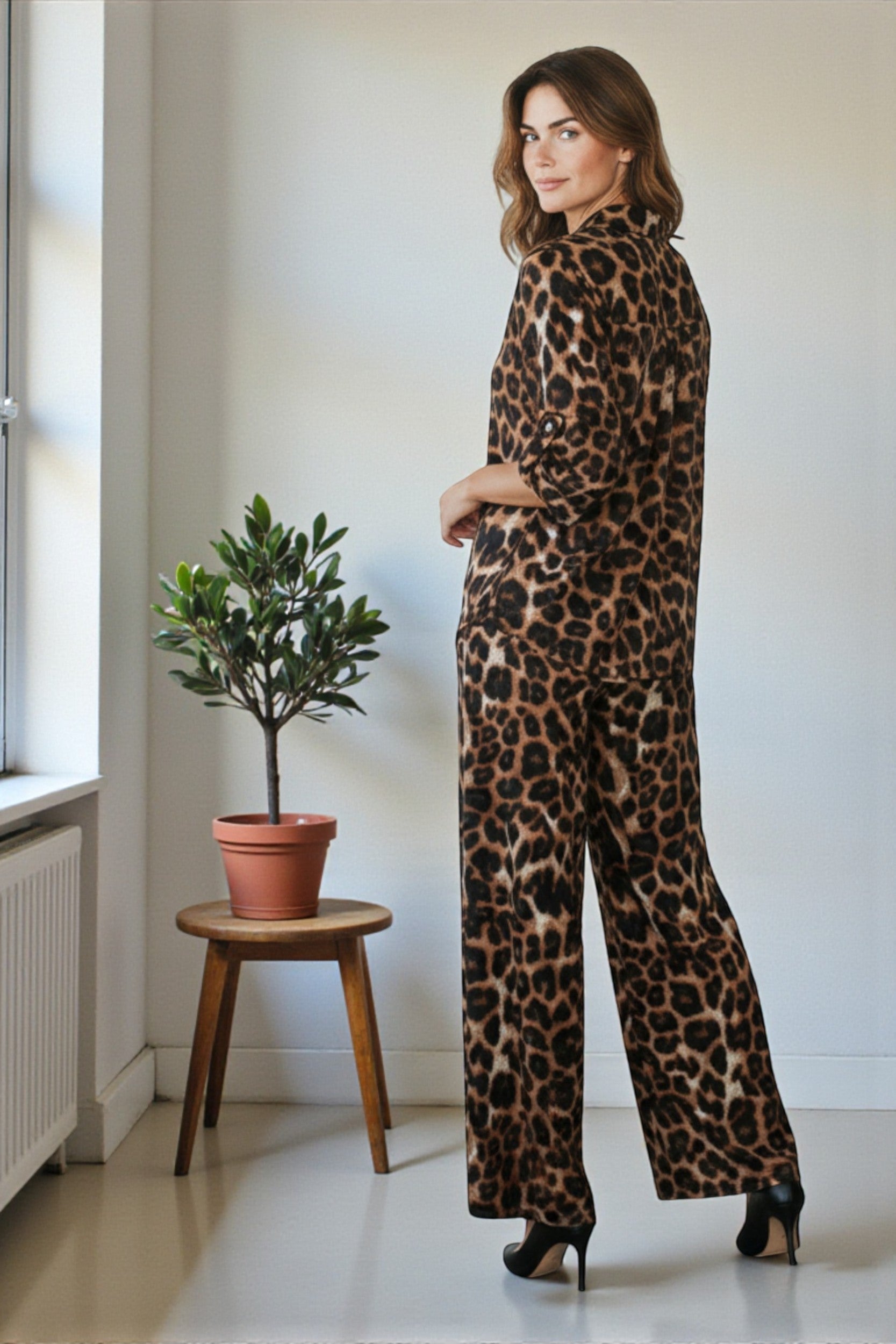 25106-P1-X Plus Size Animal Print Relaxed Two-Piece Set